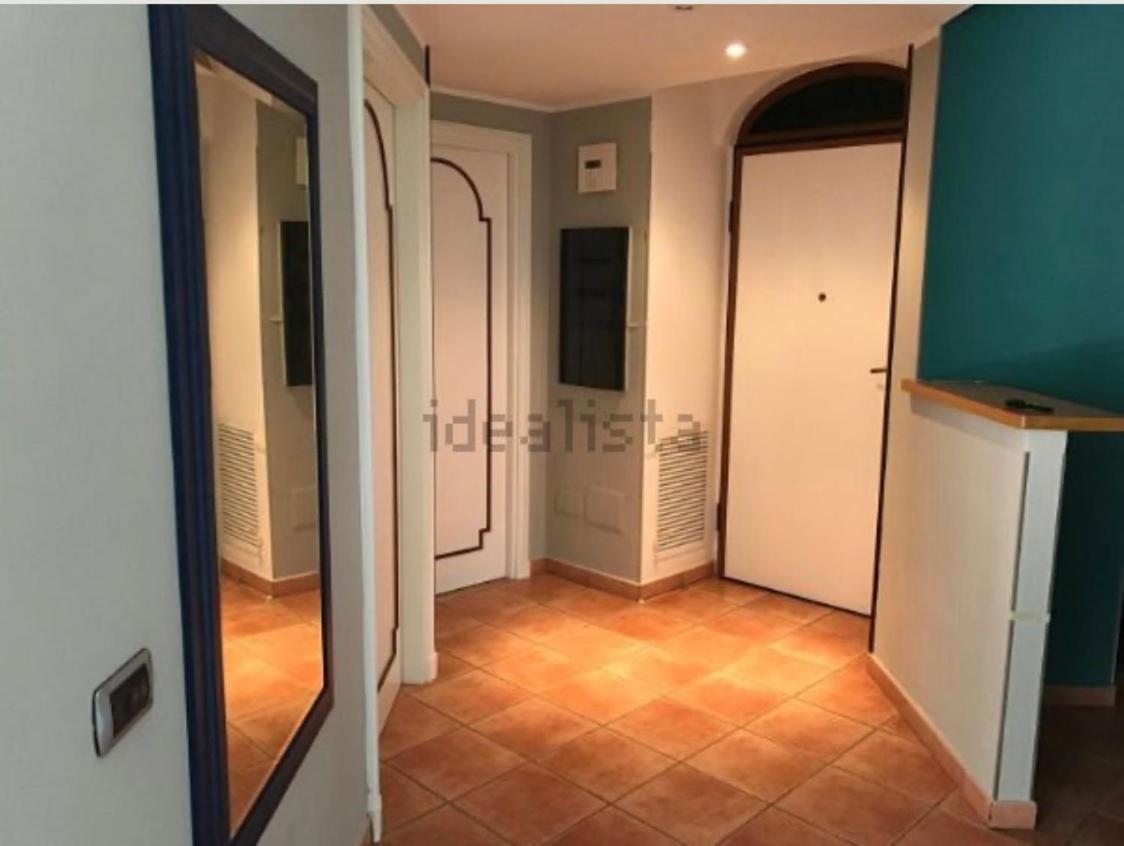 Casa Vacanze “Perla Del Circeo” Apartment ซาบาอูเดีย ภายนอก รูปภาพ
